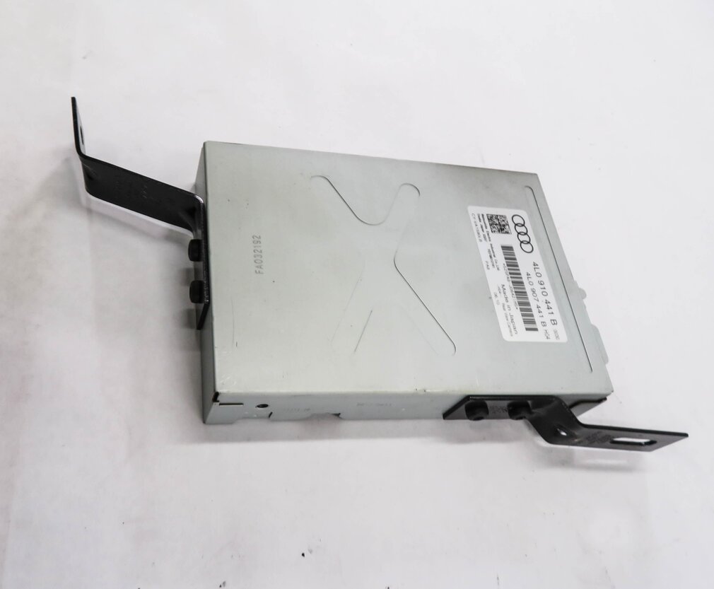Thumbnail 4: 2010-2017 AUDI Q7 (4L) REARVIEW BACKUP REVERSE CAMERA CONTROL MODULE