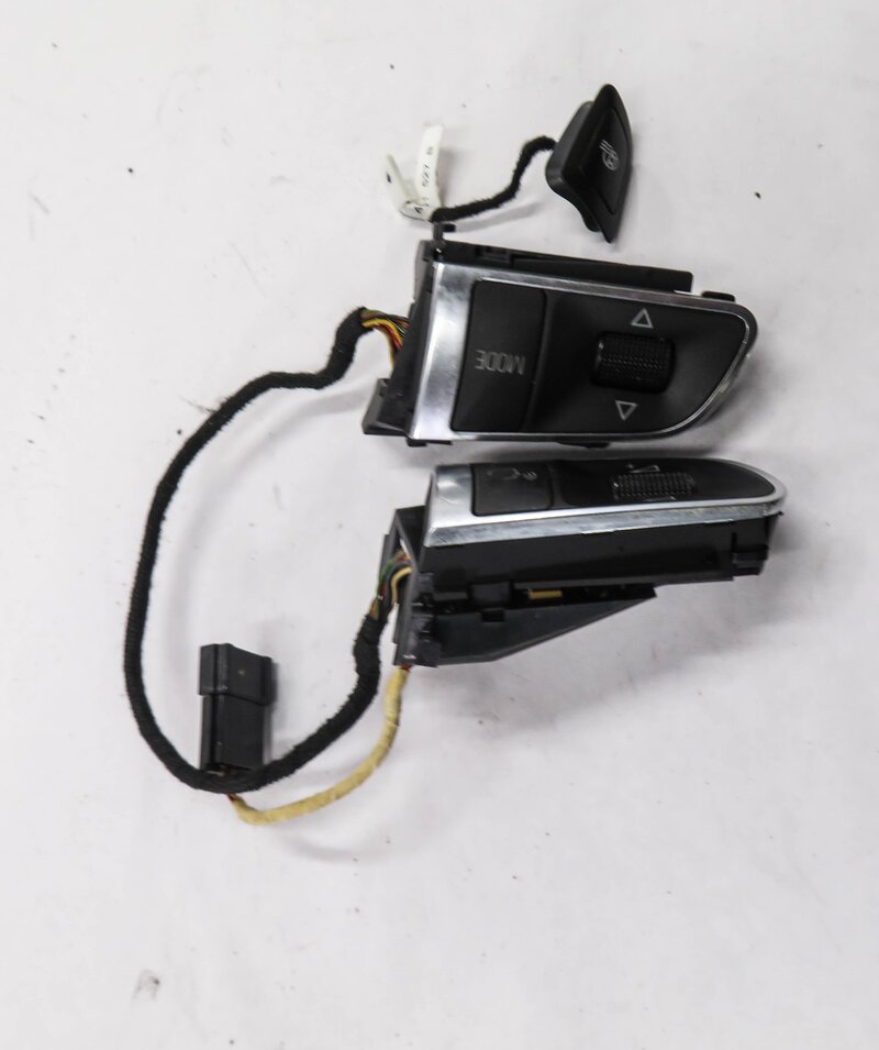 Thumbnail 5: 2011 AUDI Q7 (4L) STEERING WHEEL SWITCH BUTTON SET-2