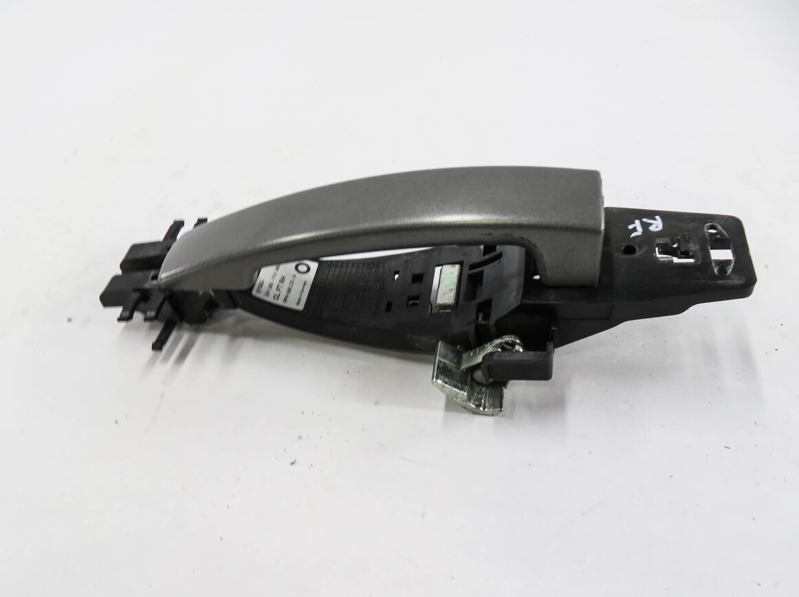 Thumbnail 5: 05-16 LR2 LR3 LR4 RANGE ROVER SPORT (L320 L494) RIGHT FRONT / REAR - DOOR HANDLE