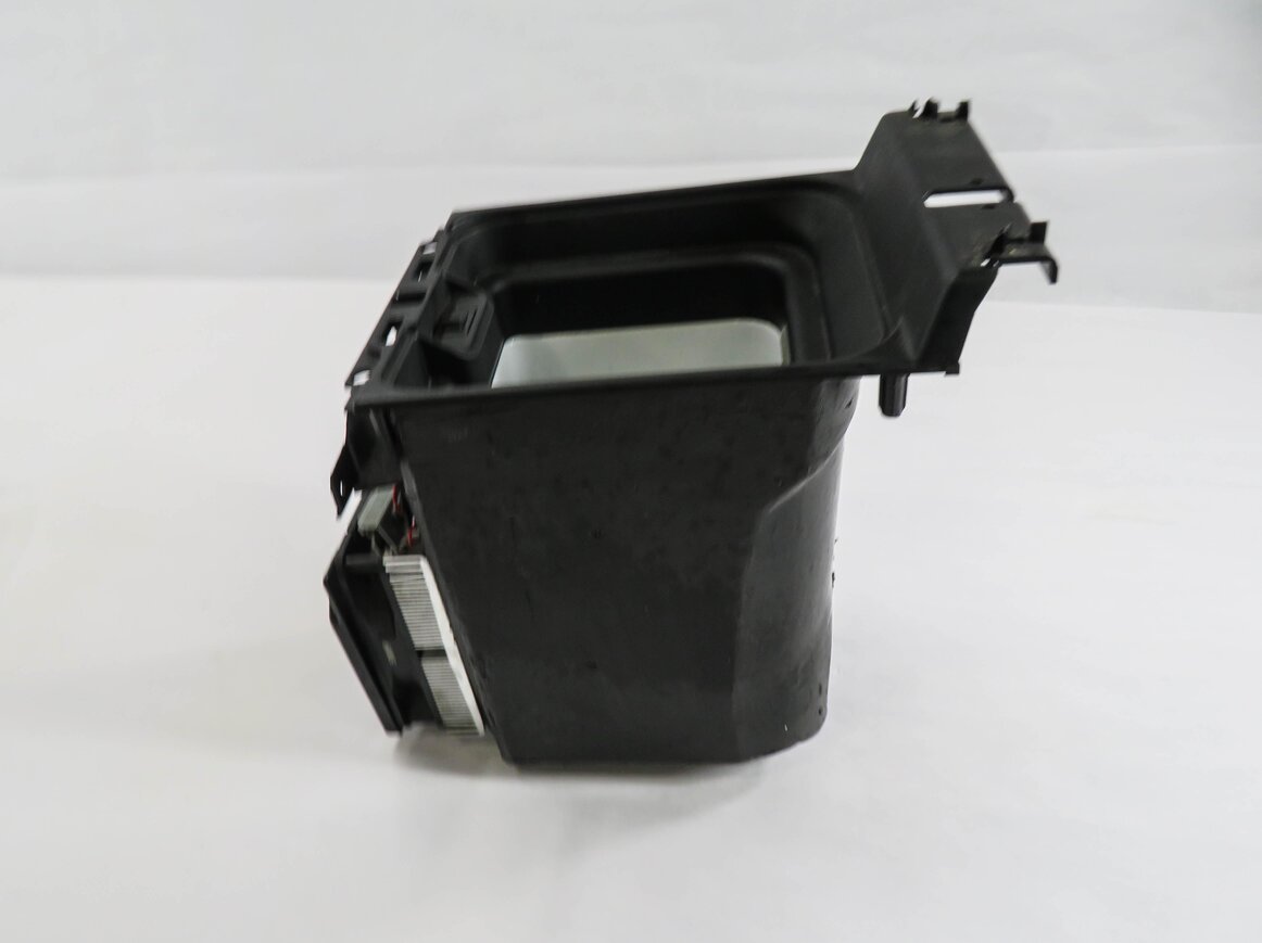 Thumbnail 3: 2006 RANGE ROVER SPORT (L320) FRONT CENTER CONSOLE REFRIGERATOR COOLER INSERT