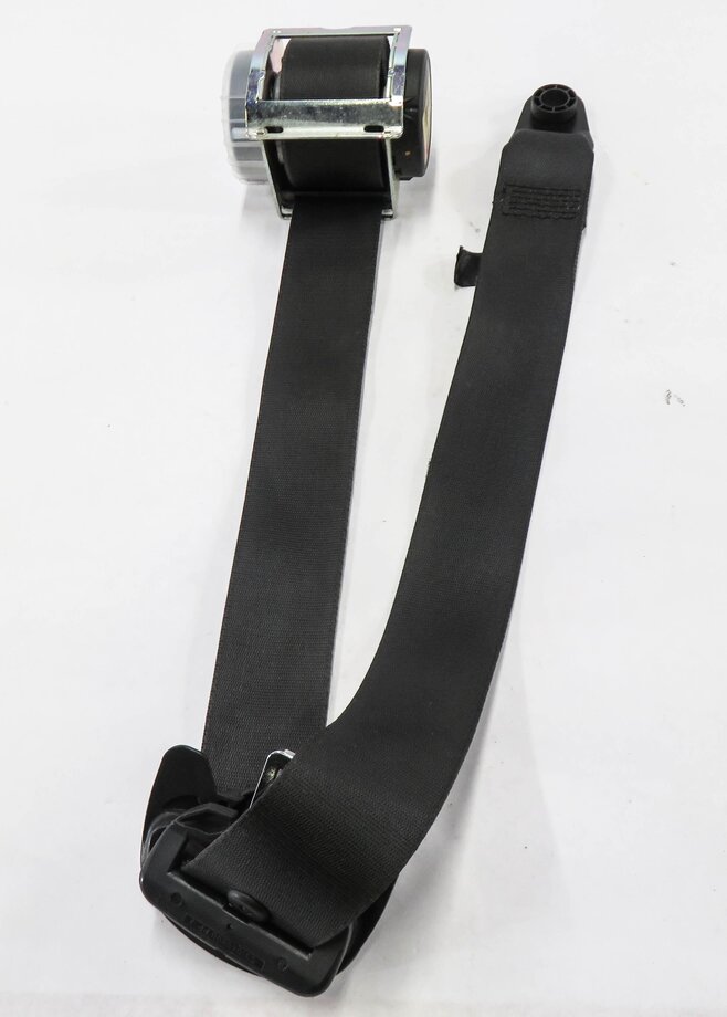 Thumbnail 2: 2005-2006 LR3 / RANGE ROVER SPORT (L320) LEFT FRONT SEATBELT RETRACTOR (BLACK)