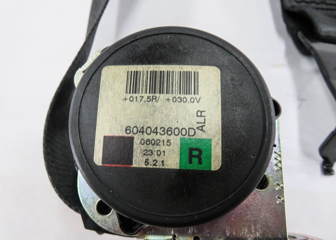 Thumbnail 6: 2006 RANGE ROVER SPORT (L320) REAR 2nd ROW SEAT - RIGHT SEATBELT RETRACTOR BLACK