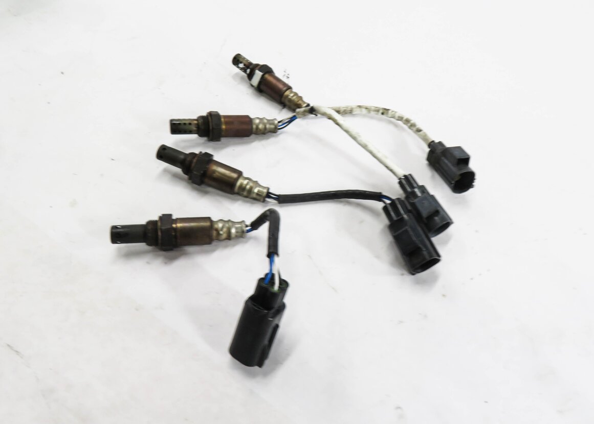 Thumbnail 1: 2006 RANGE ROVER SPORT (L320) 4.2L ENGINE - PRE / POST CAT O2 OXYGEN SENSOR SET