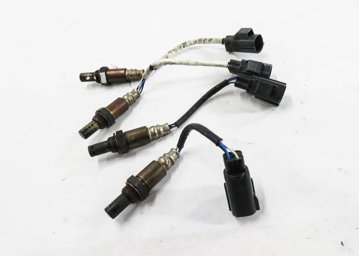 Thumbnail 2: 2006 RANGE ROVER SPORT (L320) 4.2L ENGINE - PRE / POST CAT O2 OXYGEN SENSOR SET