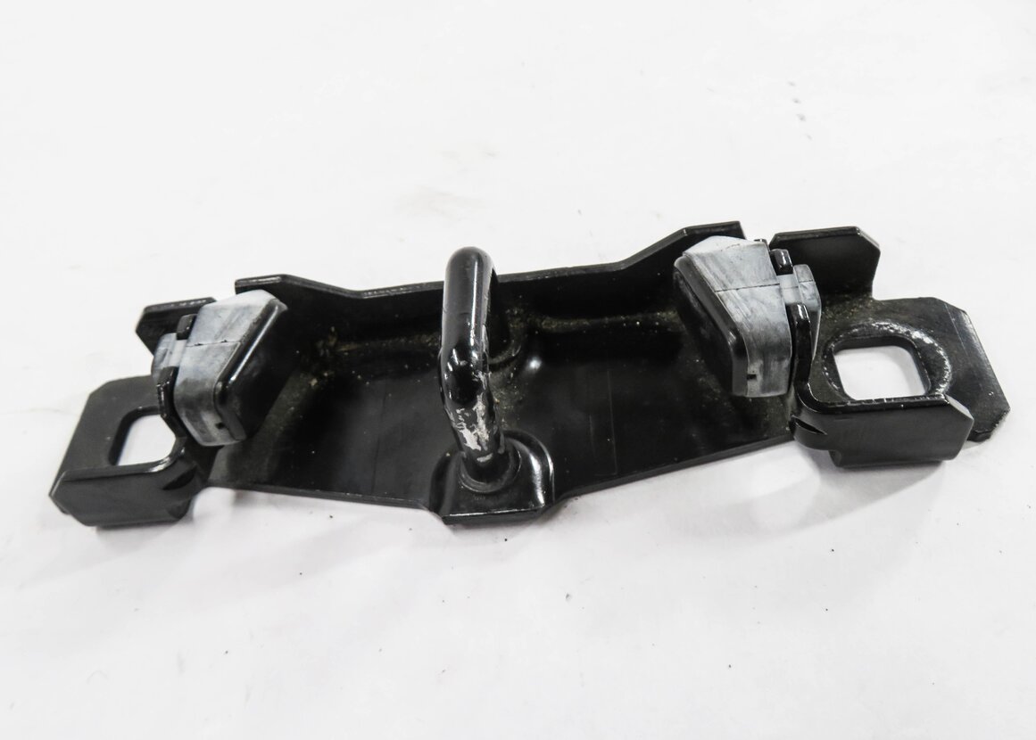 Thumbnail 2: 2006 RANGE ROVER SPORT (L320) REAR TRUNK LOCK LATCH ACTUATOR STRIKER PLATE