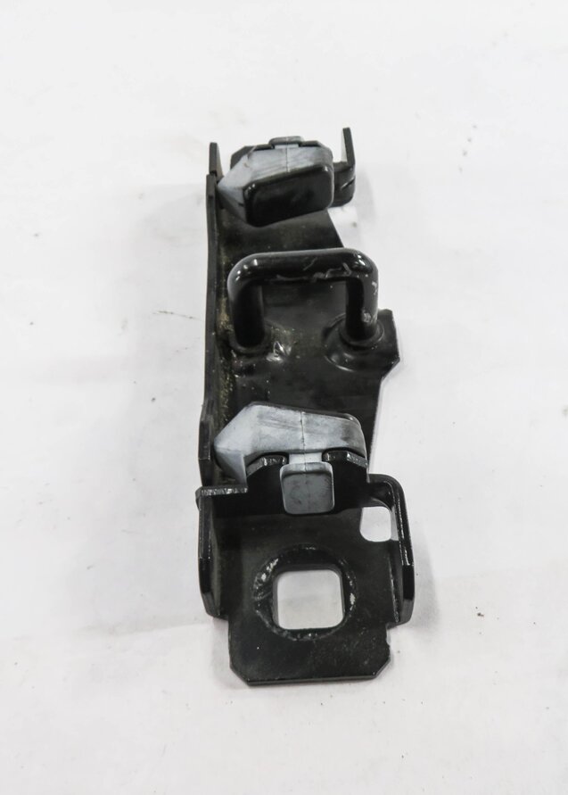 Thumbnail 4: 2006 RANGE ROVER SPORT (L320) REAR TRUNK LOCK LATCH ACTUATOR STRIKER PLATE