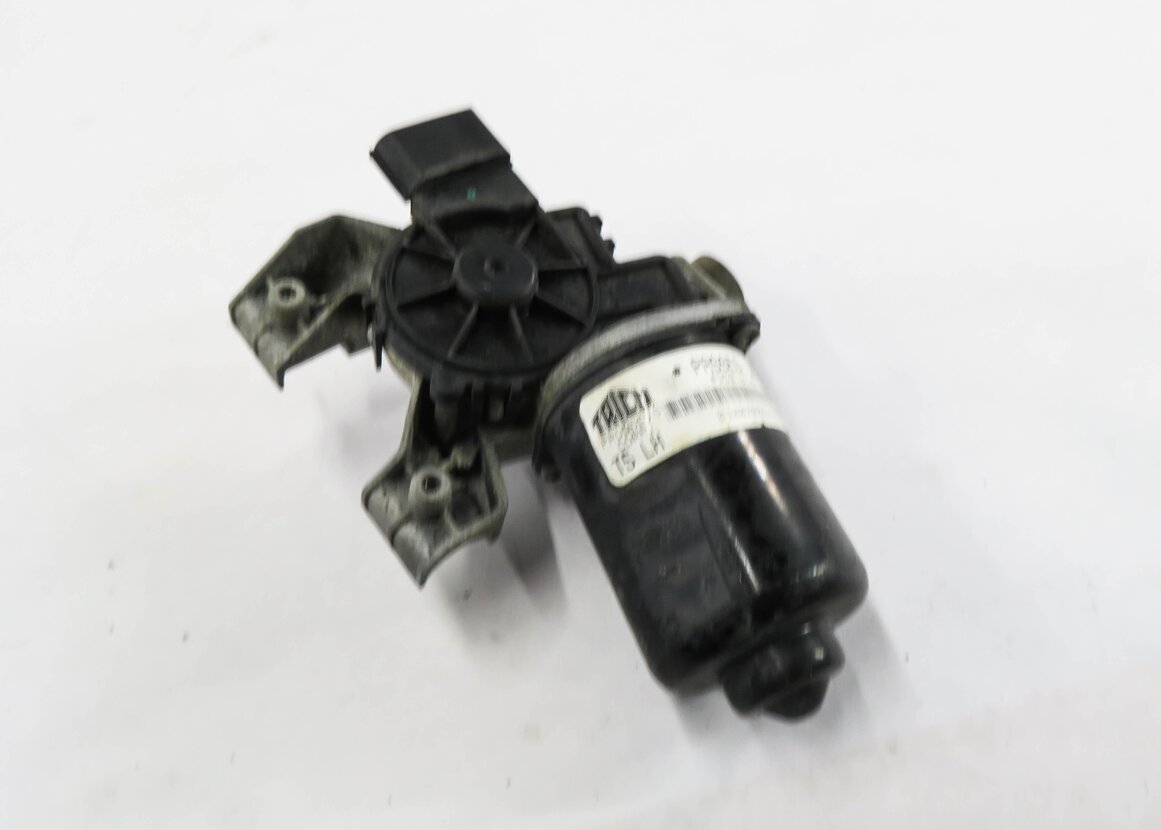 Thumbnail 1: 05-16 LAND ROVER LR3 LR4 - RANGE ROVER SPORT (L320) FRONT WINDSHIELD WIPER MOTOR