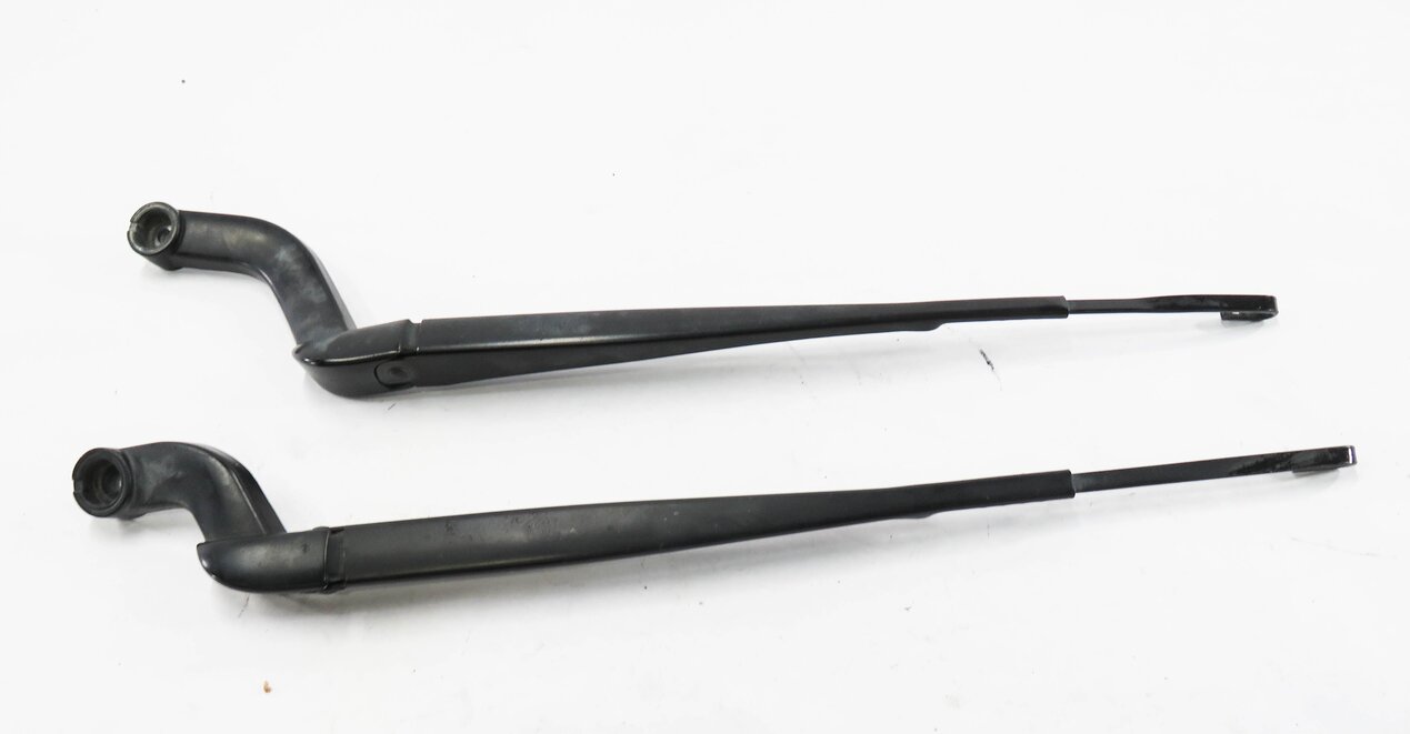 Thumbnail 2: 2006-2007 RANGE ROVER SPORT (L320) FRONT LEFT & RIGHT WINDSHILED WIPER ARM SET