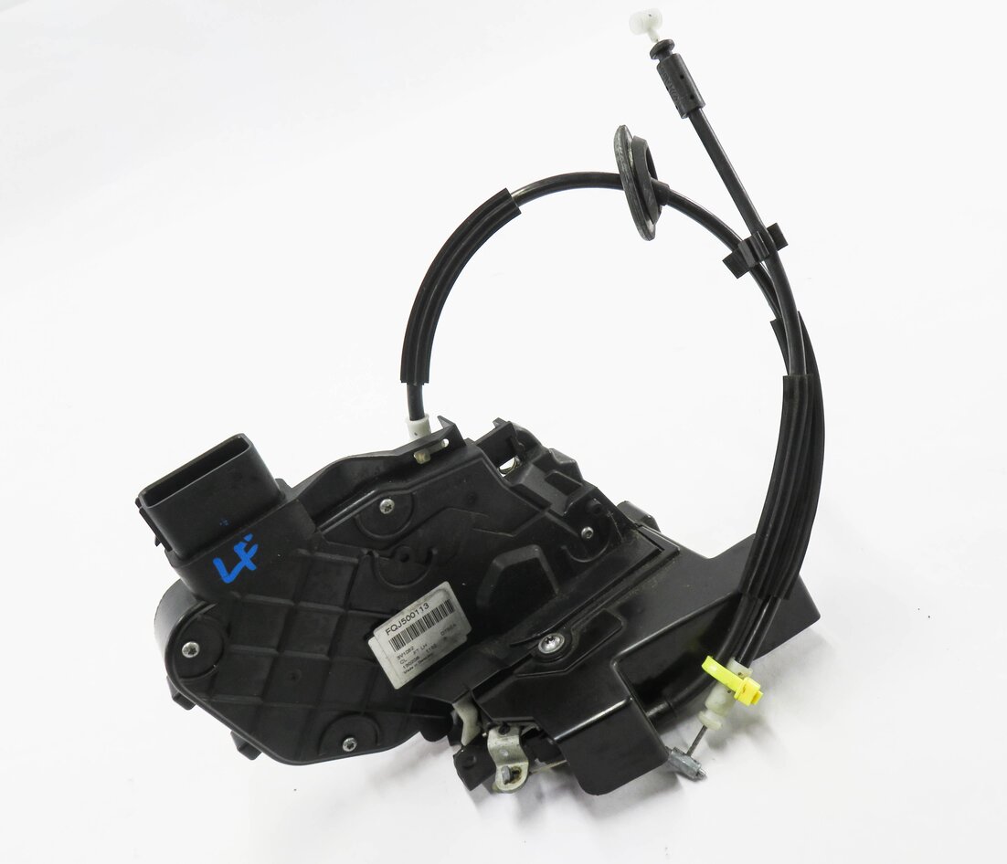 Thumbnail 1: 2005-2008 LAND ROVER LR3 - RANGE ROVER SPORT (L320) LEFT FRONT DRIVER DOOR LATCH