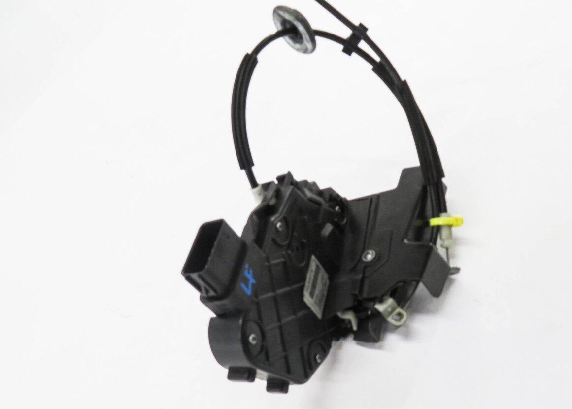 Thumbnail 3: 2005-2008 LAND ROVER LR3 - RANGE ROVER SPORT (L320) LEFT FRONT DRIVER DOOR LATCH