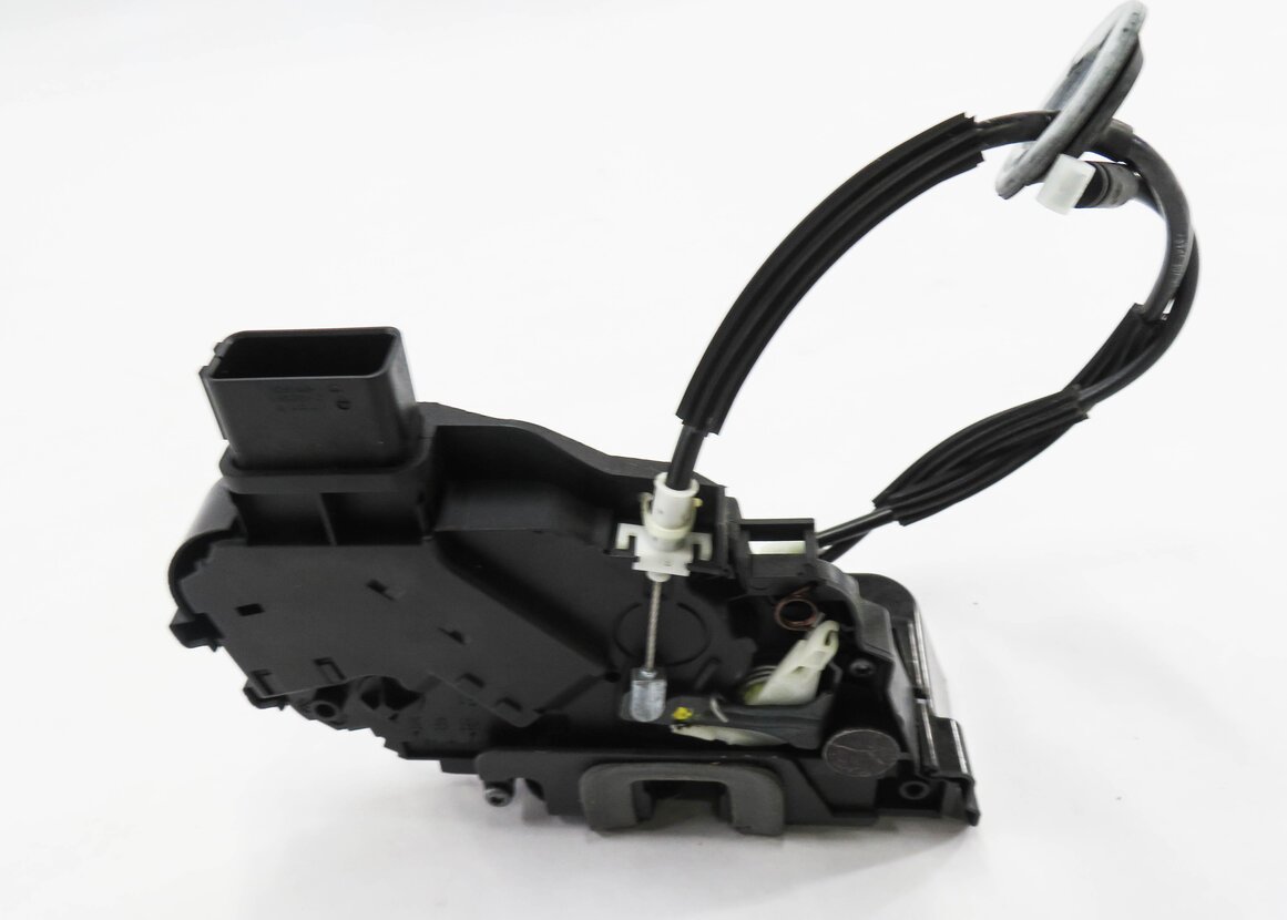 Thumbnail 5: 2005-2007 LR3 - 2006 RANGE ROVER SPORT (L320) RIGHT FRONT PASSENGER DOOR LATCH