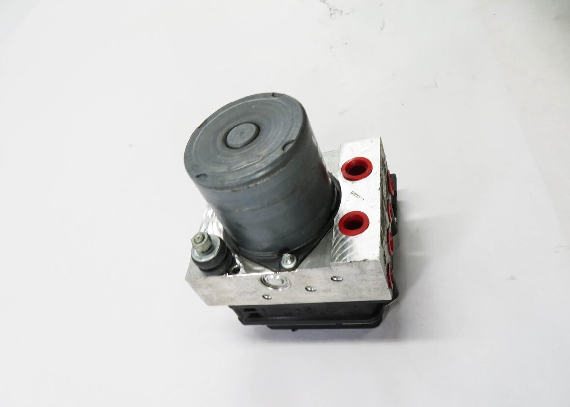 Thumbnail 4: 2005-2006 LR3 / RANGE ROVER SPORT (L320 L322) ABS ANTI LOCK BRAKE PUMP w/ MODULE