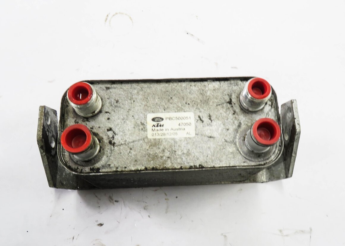 Thumbnail 2: 2006-2009 RANGE ROVER SPORT (L320) 4.2L SUPERCHARGED - TRANSMISSION OIL COOLER