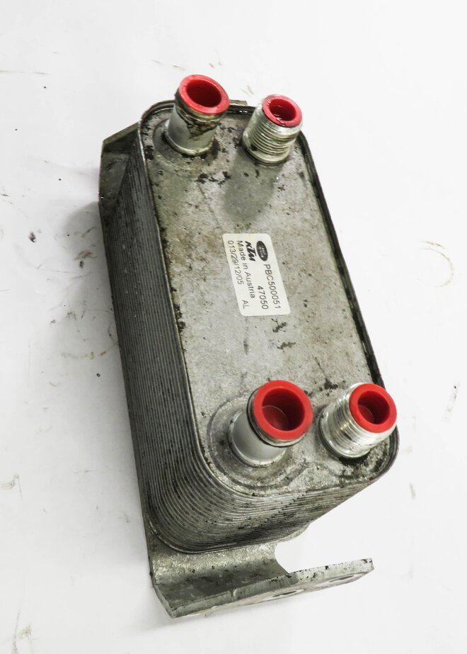 Thumbnail 4: 2006-2009 RANGE ROVER SPORT (L320) 4.2L SUPERCHARGED - TRANSMISSION OIL COOLER