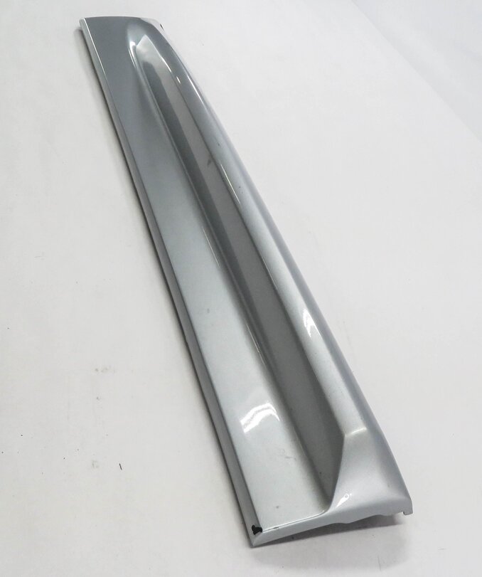 Thumbnail 2: 2006 RANGE ROVER SPORT (L320) RIGHT FRONT PASSENGER DOOR RUNNER TRIM (SILVER)