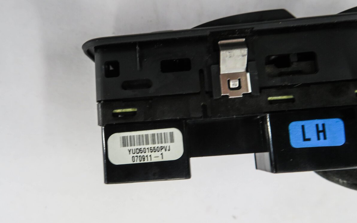 Thumbnail 6: 2007-2009 LR3 / RANGE ROVER SPORT (L320) LEFT DRIVER MASTER POWER WINDOW SWITCH