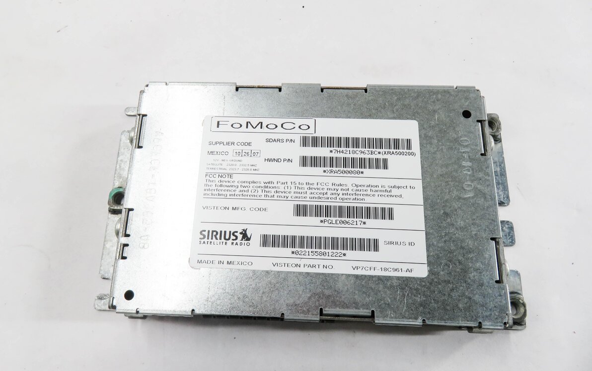 2007-2012 LR3 - RANGE ROVER SPORT (L320) SIRIUS SATELLITE RADIO RECEIVER MODULE