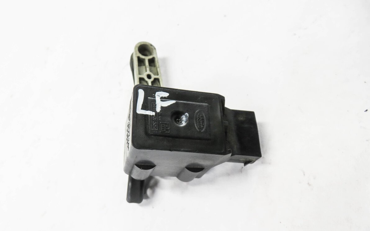 Thumbnail 3: 2008 RANGE ROVER SPORT (L320) LEFT FRONT SUSPENSION HEIGHT LEVEL SENSOR
