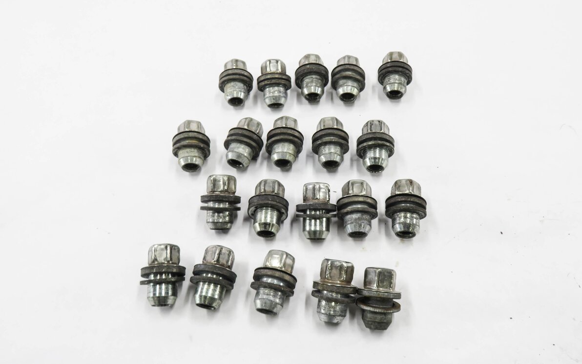 Thumbnail 2: 2005-2018 RANGE ROVER / SPORT LR3 LR4 DISCOVERY WHEEL TIRE RIM LUG NUT SET-20