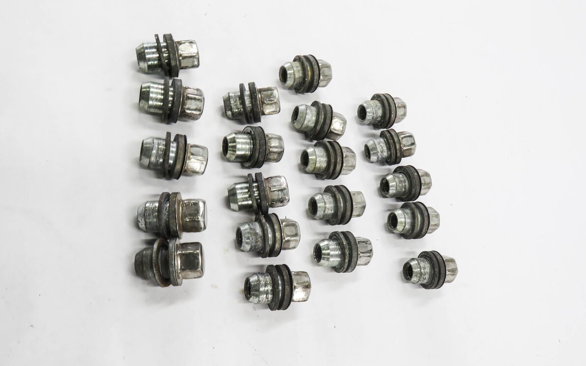 Thumbnail 4: 2005-2018 RANGE ROVER / SPORT LR3 LR4 DISCOVERY WHEEL TIRE RIM LUG NUT SET-20
