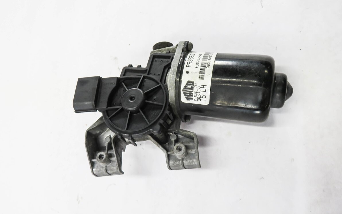Thumbnail 3: 05-16 LAND ROVER LR3 LR4 - RANGE ROVER SPORT (L320) FRONT WINDSHIELD WIPER MOTOR