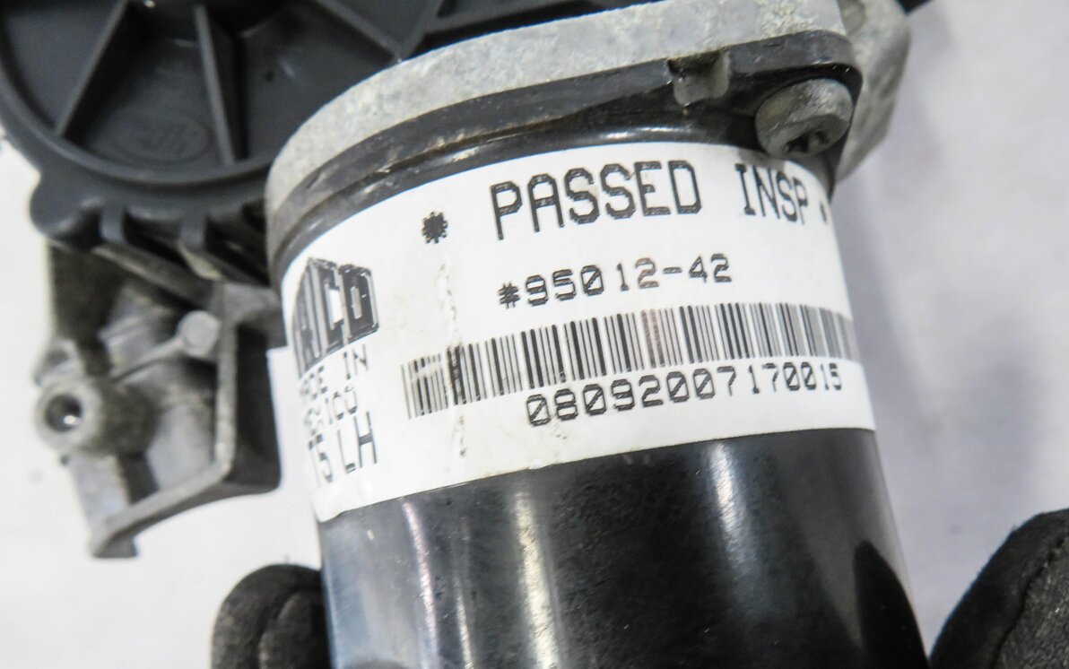 Thumbnail 6: 05-16 LAND ROVER LR3 LR4 - RANGE ROVER SPORT (L320) FRONT WINDSHIELD WIPER MOTOR