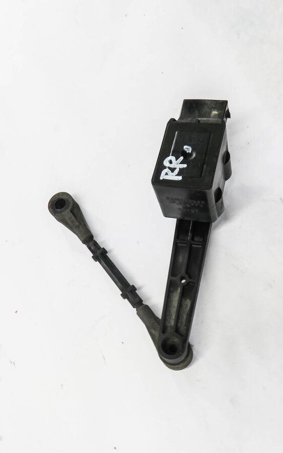 Thumbnail 4: 2008 RANGE ROVER SPORT (L320) RIGHT REAR SUSPENSION HEIGHT LEVEL SENSOR
