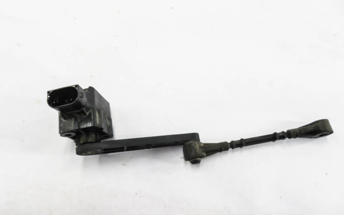 Thumbnail 5: 2008 RANGE ROVER SPORT (L320) RIGHT REAR SUSPENSION HEIGHT LEVEL SENSOR
