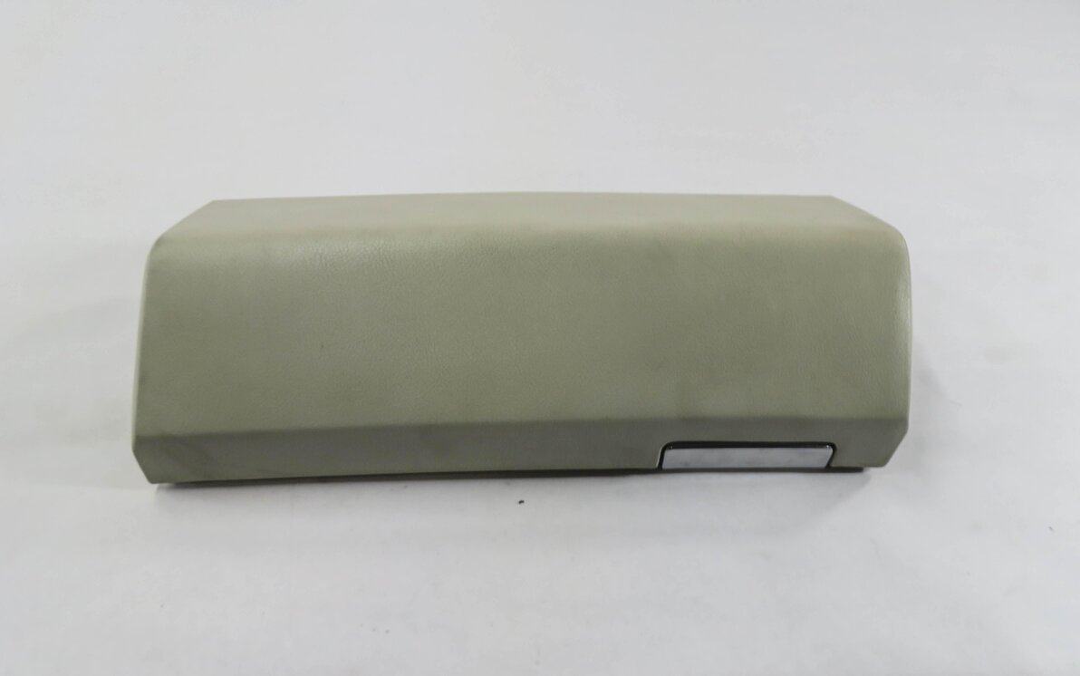Thumbnail 2: 2008 RANGE ROVER SPORT (L320) UPPER GLOVE BOX STORAGE COMPATMENT (IVORY)