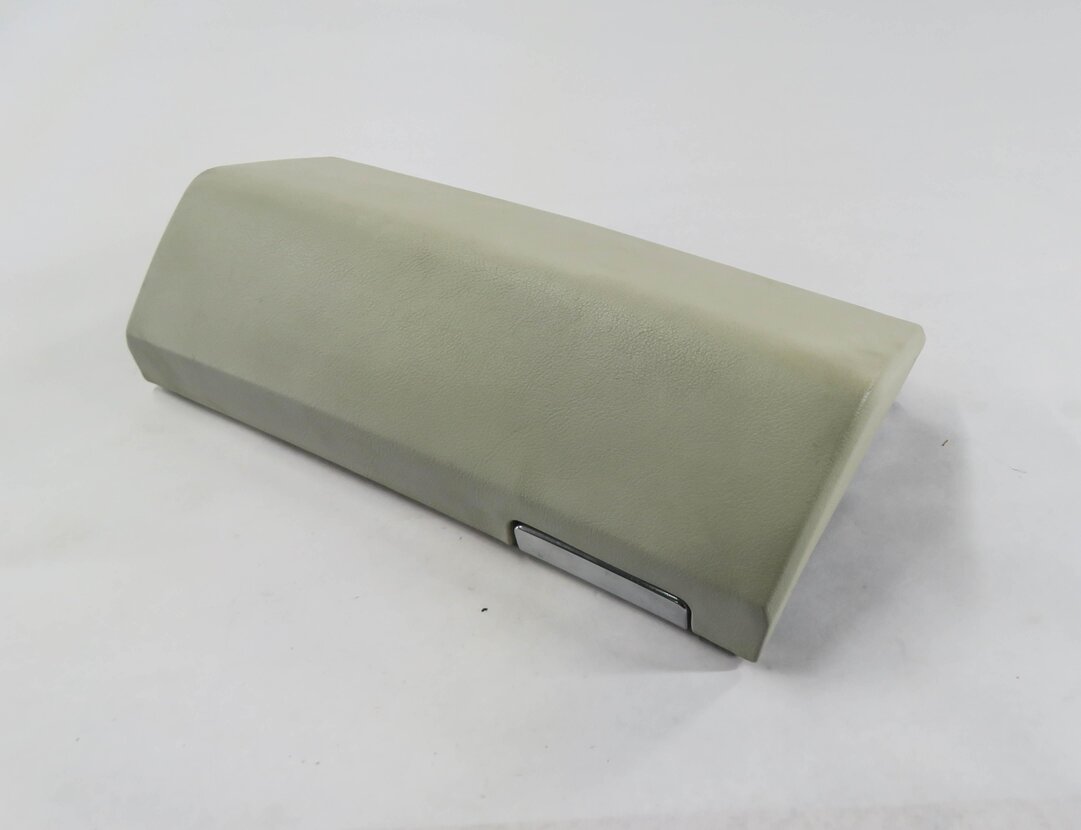Thumbnail 3: 2008 RANGE ROVER SPORT (L320) UPPER GLOVE BOX STORAGE COMPATMENT (IVORY)