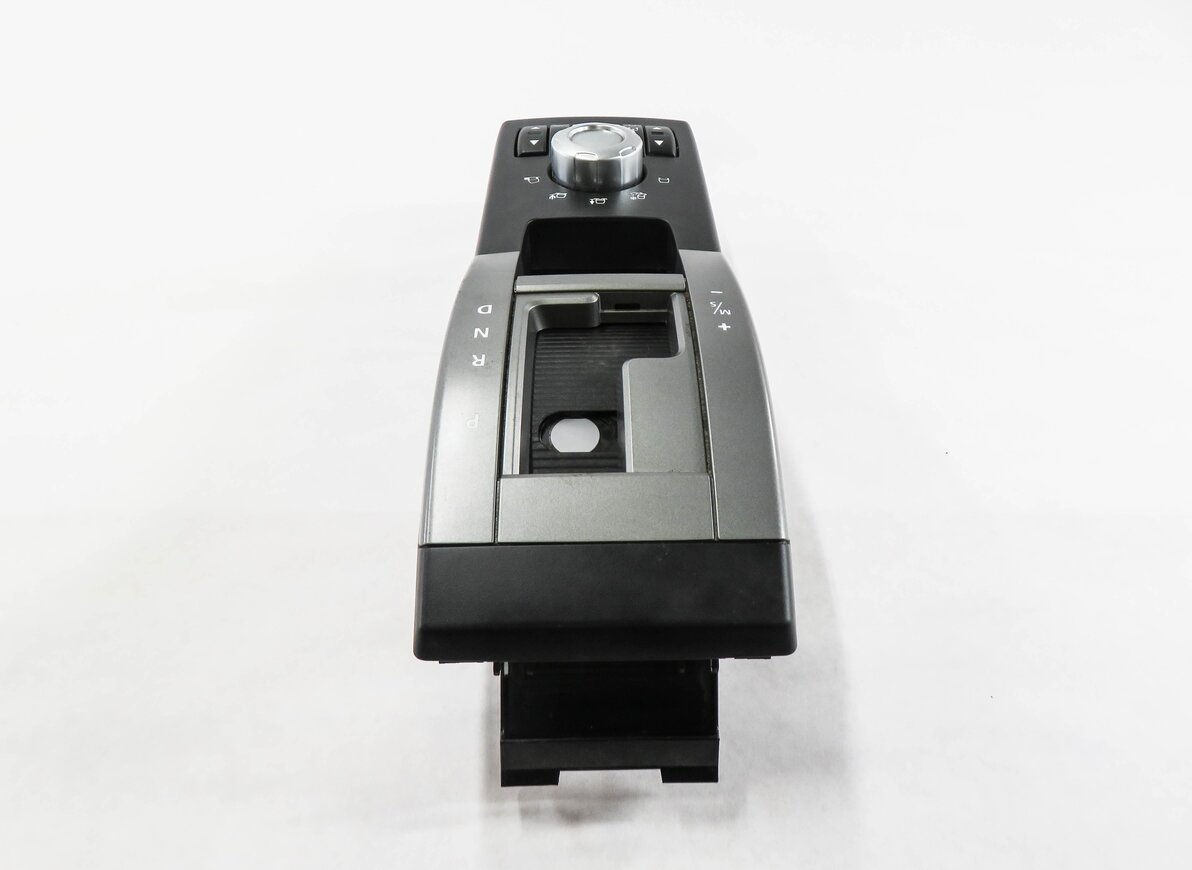Thumbnail 5: 2008 RANGE ROVER SPORT (L320) GEAR SHIFTER TRIM w/ TERRAIN CONTROL SWITCH