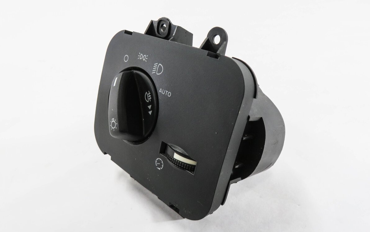 Thumbnail 2: 2005-2009 LAND ROVER LR3 / RANGE ROVER SPORT (L320) HEADLIGHT SWITCH