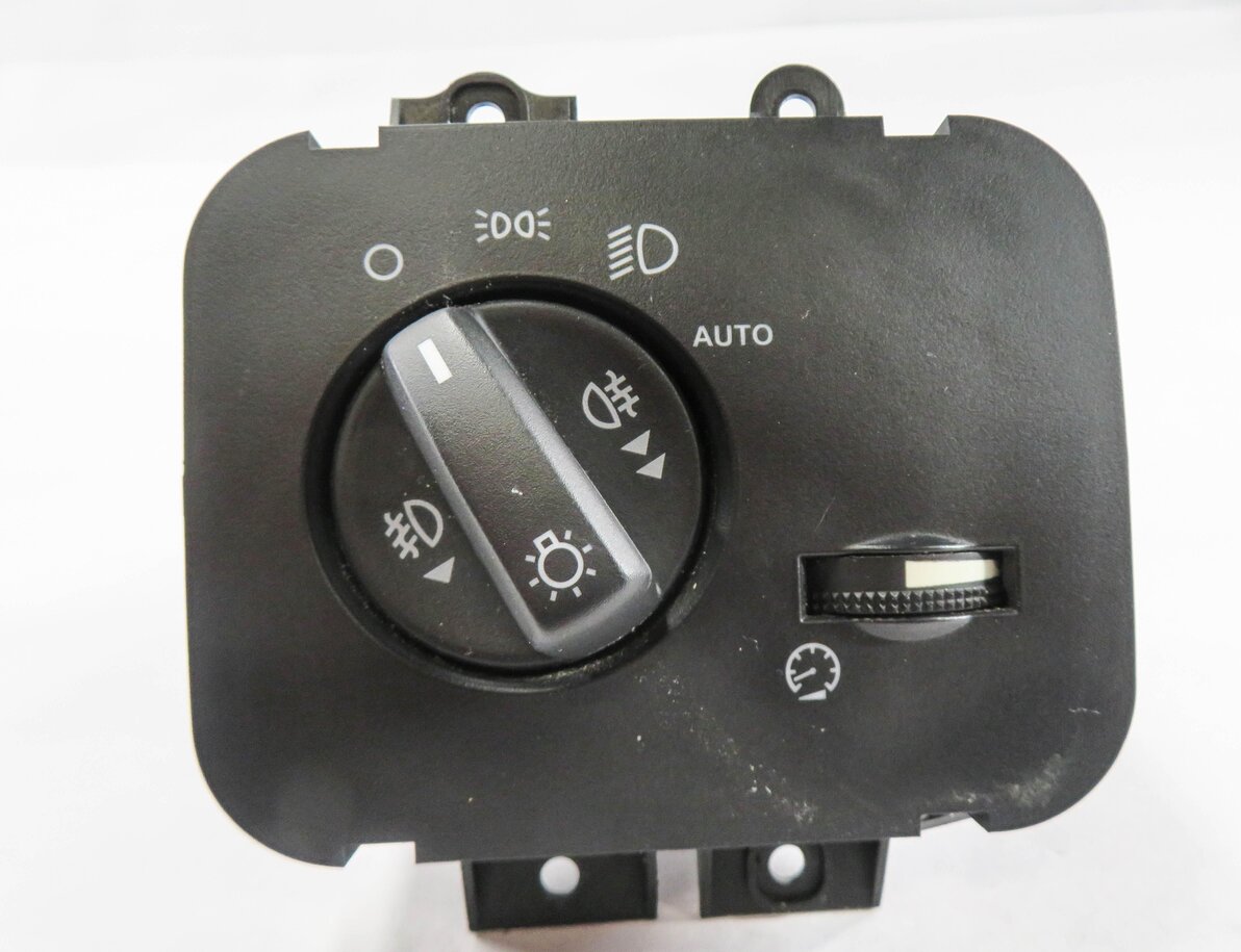 Thumbnail 3: 2005-2009 LAND ROVER LR3 / RANGE ROVER SPORT (L320) HEADLIGHT SWITCH