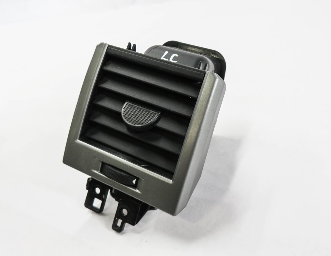 Thumbnail 2: 2008 RANGE ROVER SPORT (L320) LEFT FRONT DRIVER CENTER DASH HEATER A/C AIR VENT