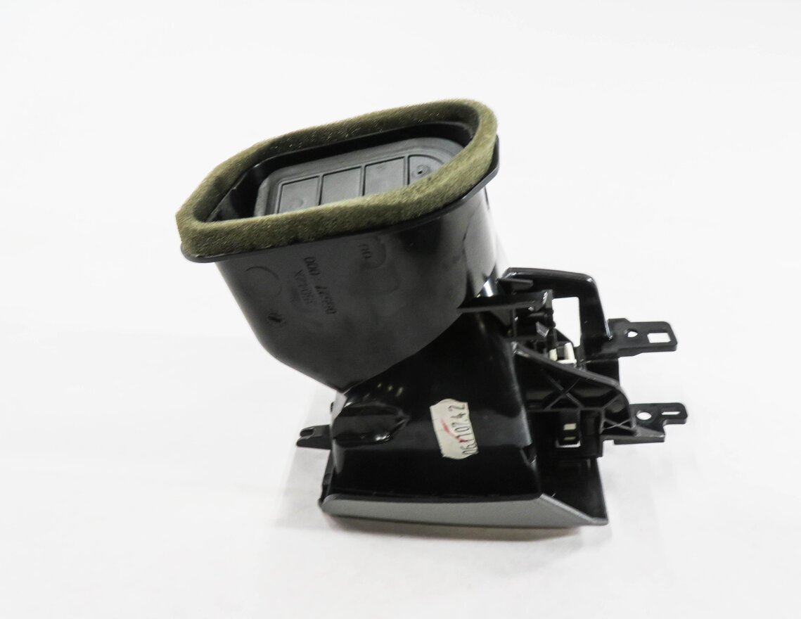 Thumbnail 4: 2008 RANGE ROVER SPORT (L320) LEFT FRONT DRIVER CENTER DASH HEATER A/C AIR VENT