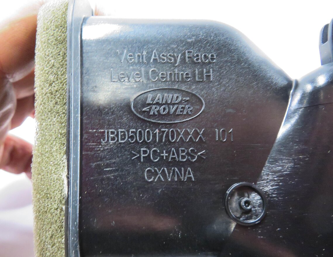 Thumbnail 5: 2008 RANGE ROVER SPORT (L320) LEFT FRONT DRIVER CENTER DASH HEATER A/C AIR VENT