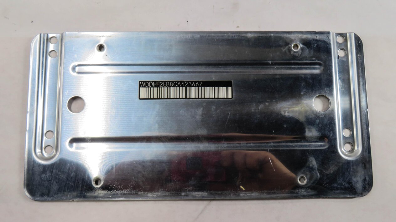Thumbnail 2: 2012 MERCEDES E350 (W212) REAR LICENSE PLATE BASE MOUNT RETAINER BRACKET HOLDER