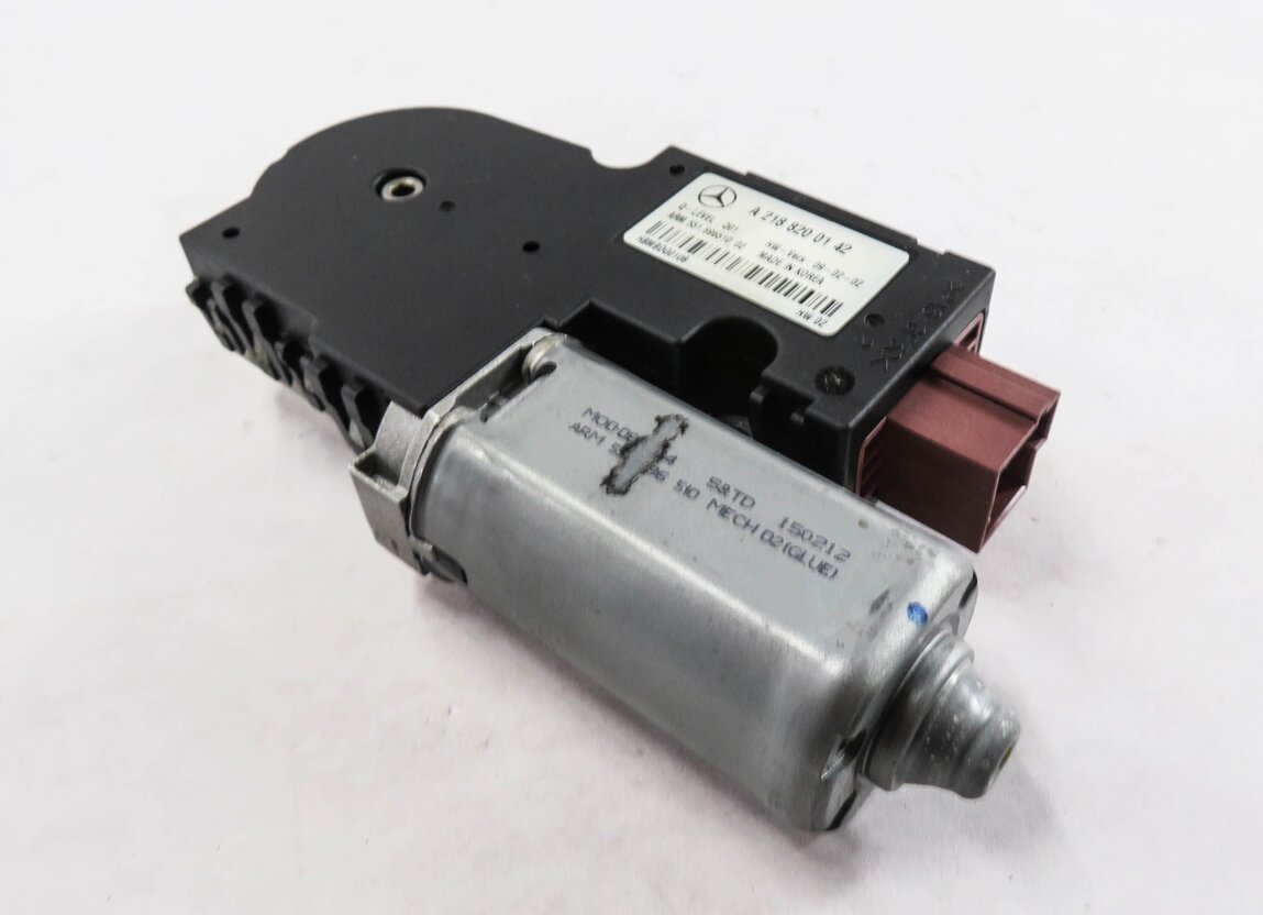 Thumbnail 2: 2008-2016 MERCEDES C250 C300 C350 E250 E350 E550 E63 (W204 W212) SUNROOF MOTOR