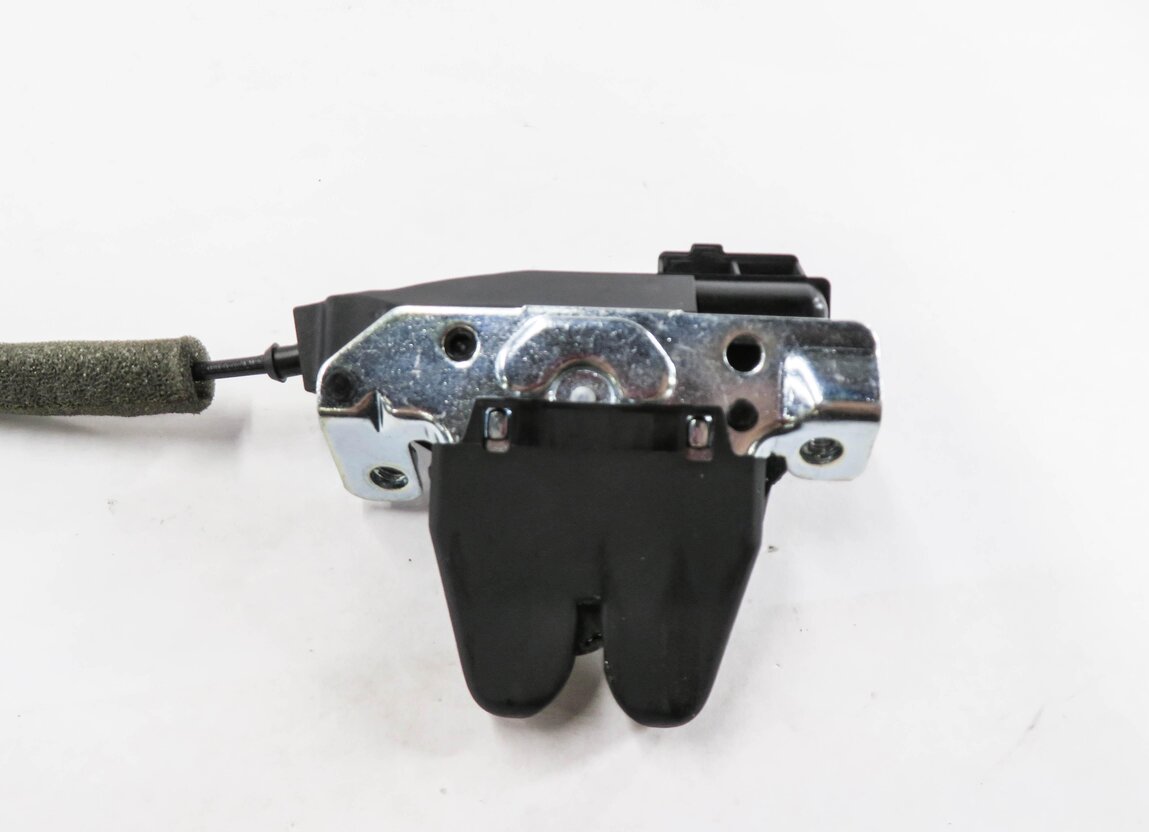 Thumbnail 2: 2012 MERCEDES E350 (W212) REAR TRUNK LOCK LATCH ACTUATOR
