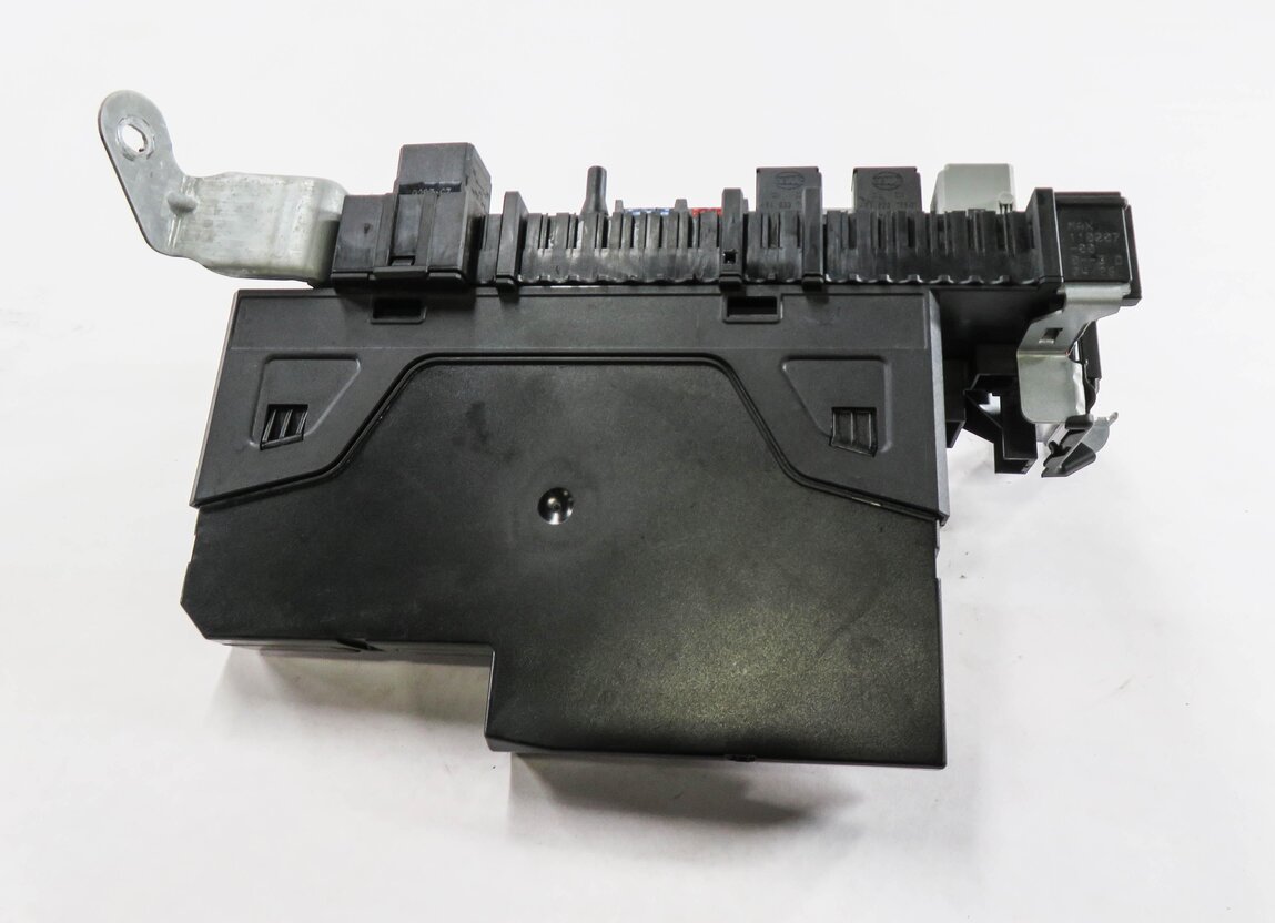 Thumbnail 4: 11-12 MERCEDES E350 E550 CLS550 (W212 W218) REAR SIGNAL ACQUISITION MODULE SAM