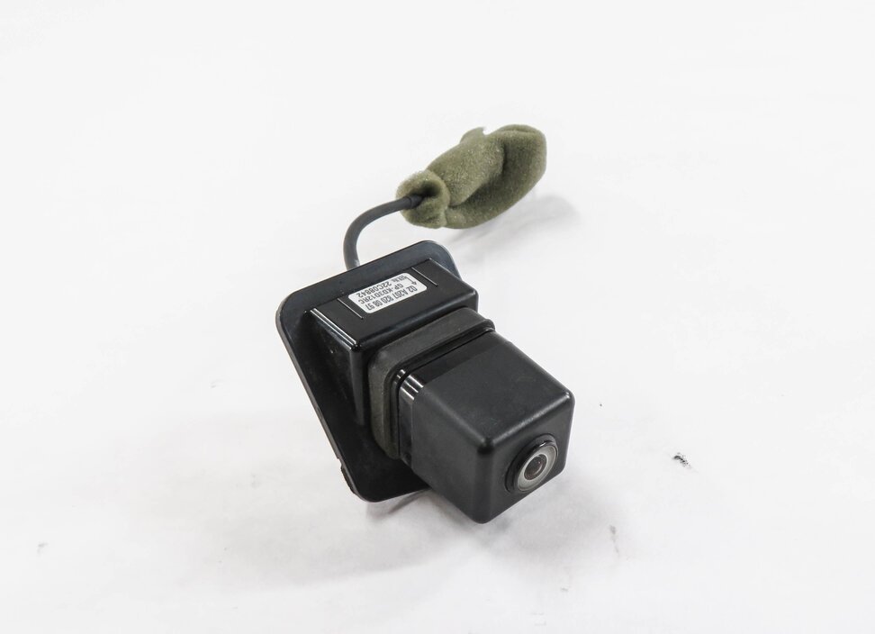 10-13 MERCEDES E300 E350 E400 E550 (A207 C207 W207 W212) BACKUP REVERSE CAMERA