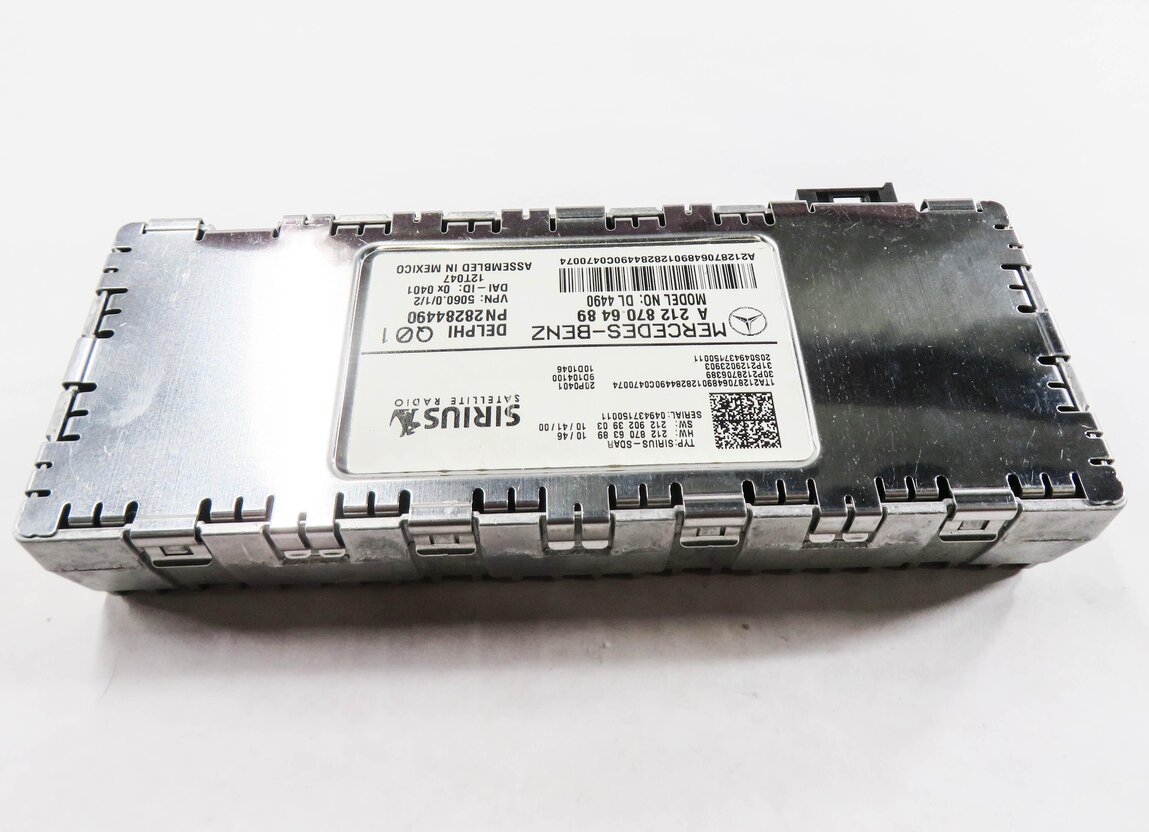 Thumbnail 3: 10-16 MERCEDES C250 C300 C350 E350 E550 GLK350 ML350 - SIRIUS SATELLITE RECEIVER