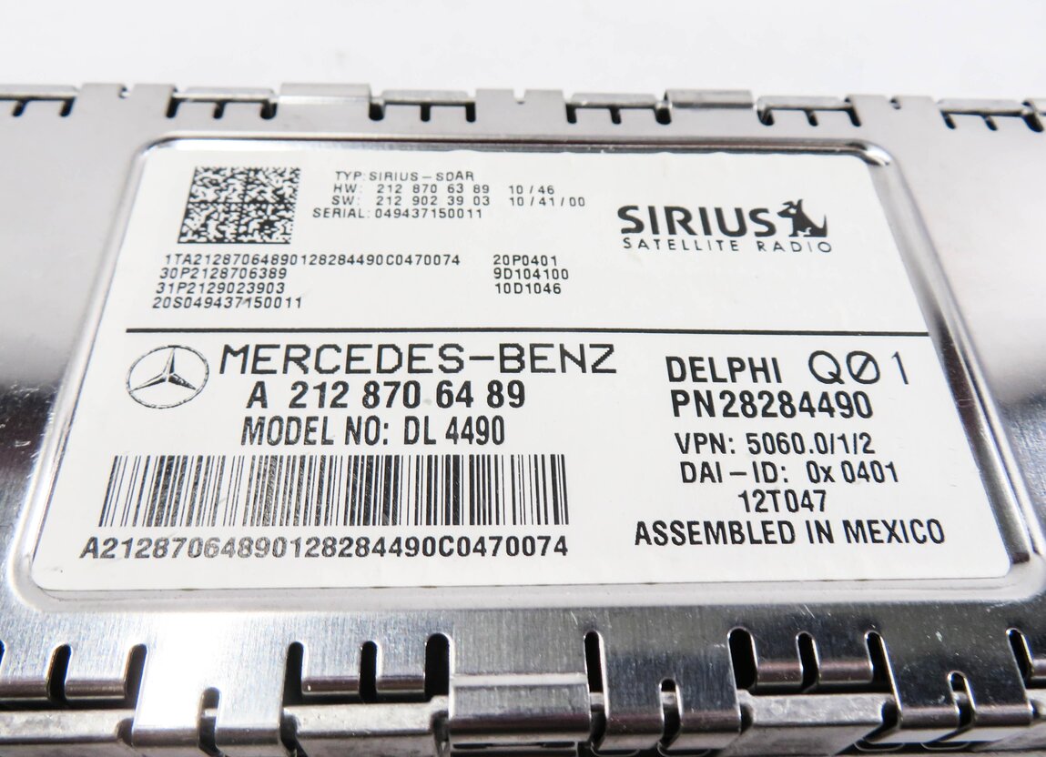 Thumbnail 5: 10-16 MERCEDES C250 C300 C350 E350 E550 GLK350 ML350 - SIRIUS SATELLITE RECEIVER