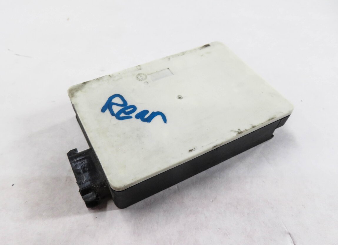 Thumbnail 2: 2012 MERCEDES E350 (W212) REAR BLIND SPOT RADAR SENSOR MODULE