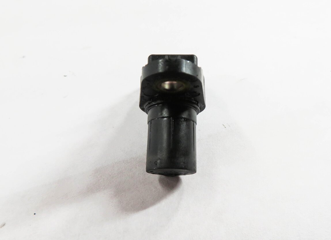 Thumbnail 2: 2012 MERCEDES E350 (W212) 3.0L OM642 DIESEL ENGINE - CAM POSITION SENSOR