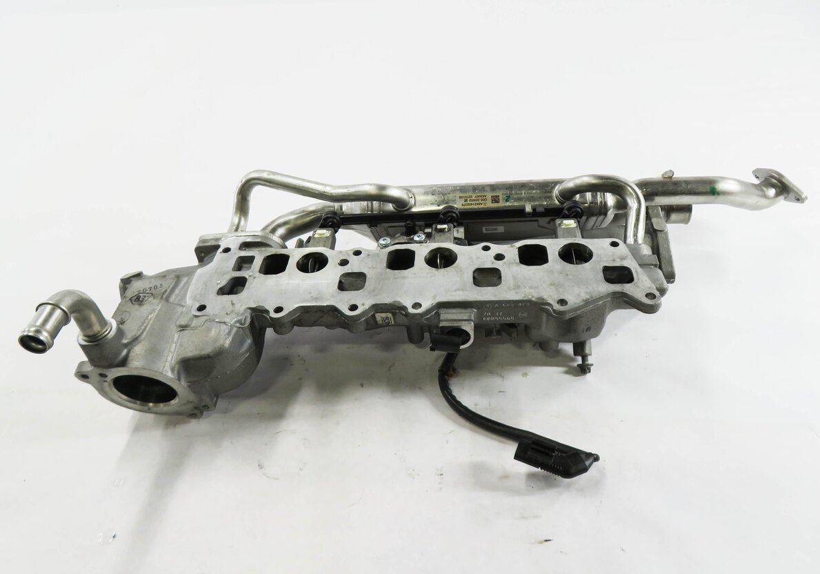 Thumbnail 5: 2011-2013 MERCEDES E350 (W212) 3.0L OM642 DIESEL - LEFT ENGINE INTAKE MANIFOLD