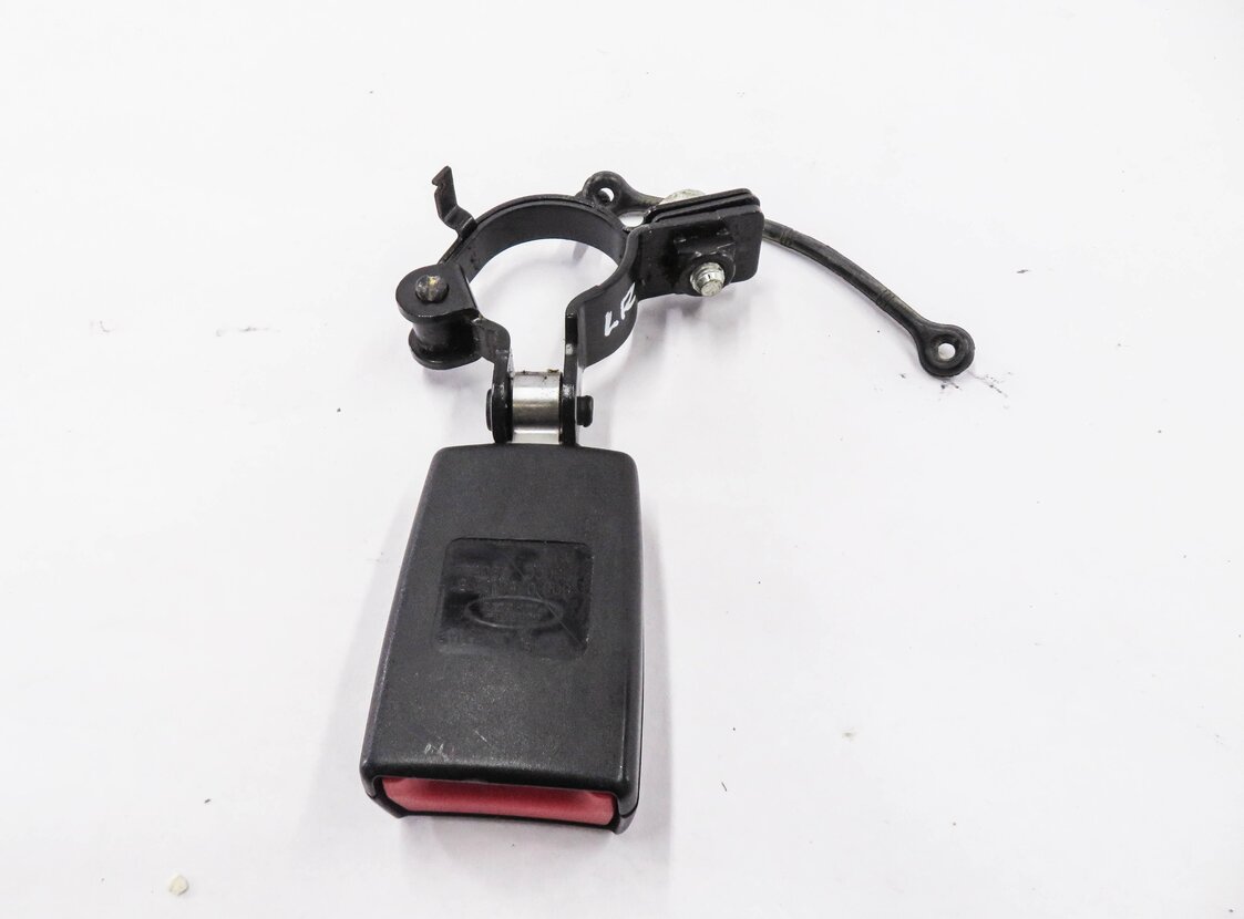 Thumbnail 6: 2010 RANGE ROVER SPORT (L320) REAR 2nd ROW SEAT - LEFT SEATBELT BUCKLE RECEIVER