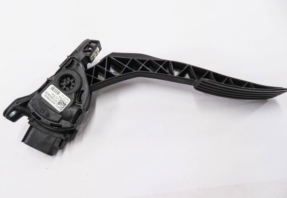 Thumbnail 6: 2010 RANGE ROVER SPORT (L320) GAS PEDAL
