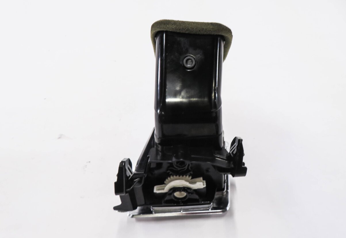 Thumbnail 6: 2010 RANGE ROVER SPORT (L320) LEFT FRONT * OUTER DASH * HEATER A/C AIR VENT