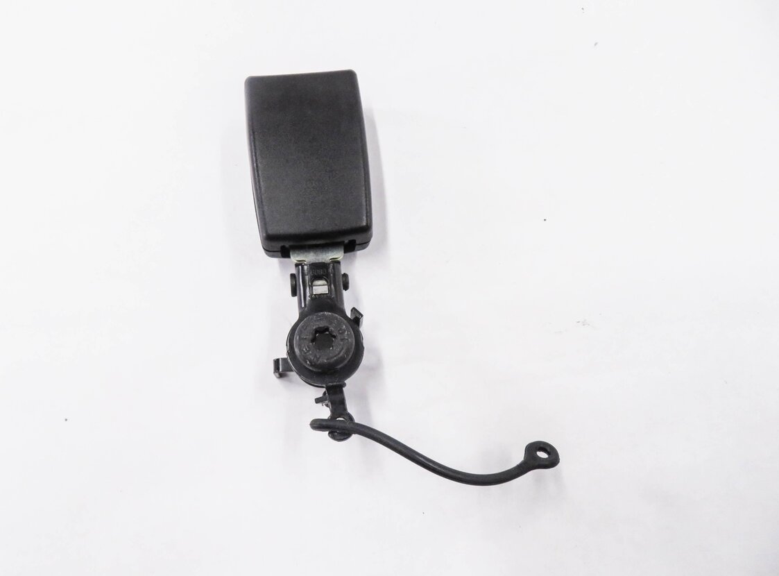 Thumbnail 5: 2010 RANGE ROVER SPORT (L320) REAR 2nd ROW SEAT CENTER SEATBELT BUCKLE RECEIVER